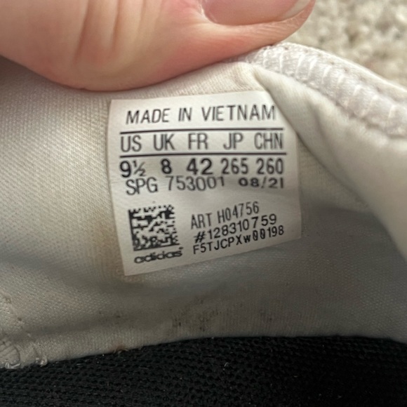 WOMENS ADIDAS Cloudfoam Pure 2.0 Running Shoes 
Size 9.5 - Picture 7 of 8